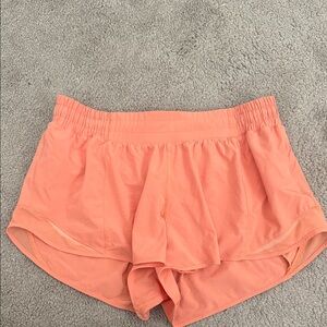 Lululemon Athletica Coral Athletic Shorts speed up 2.5